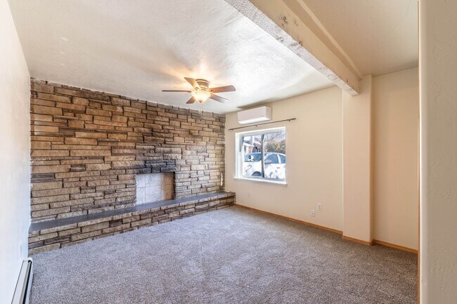 Foto del edificio - Charming Retreat on Fiesta St.