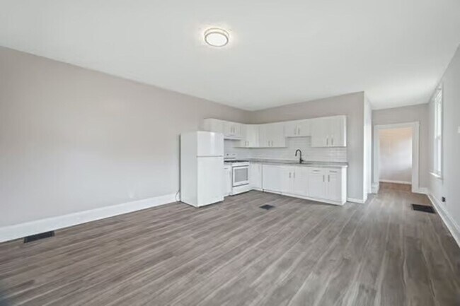 Foto del edificio - ST BERNARD - Charming 2 bed 1 bath fully renovated.