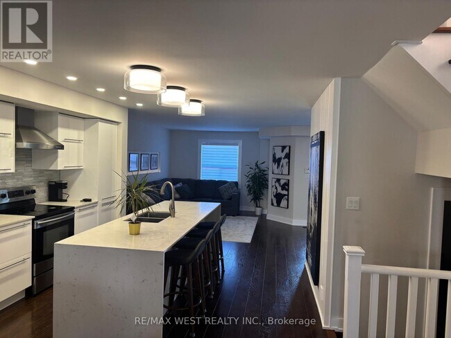 Building Photo - 10 Villa Antica Dr