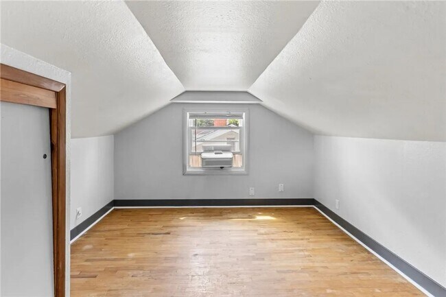 Foto del edificio - 335 Wicks Ln