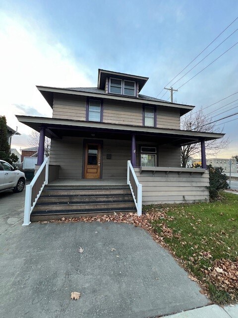 Primary Photo - 100 McKinley Ave