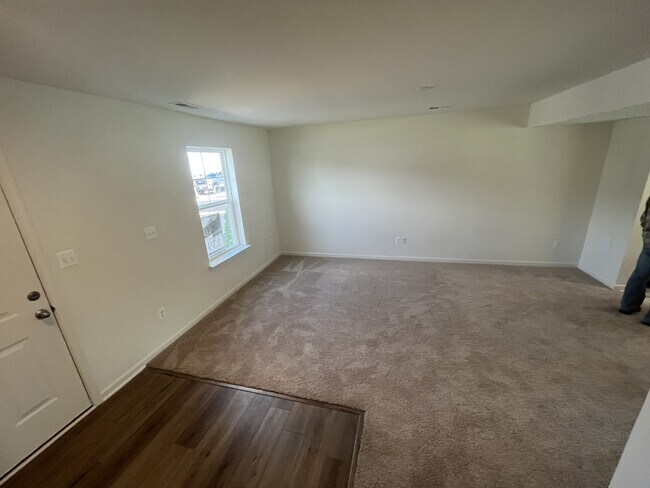 Foto del edificio - 164 Scotch Pine Dr
