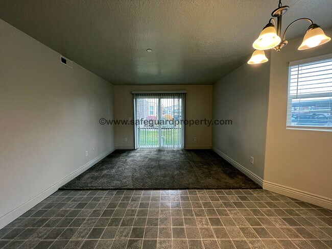 Foto del edificio - Wonderful 3 Bedroom Condo in Sandy