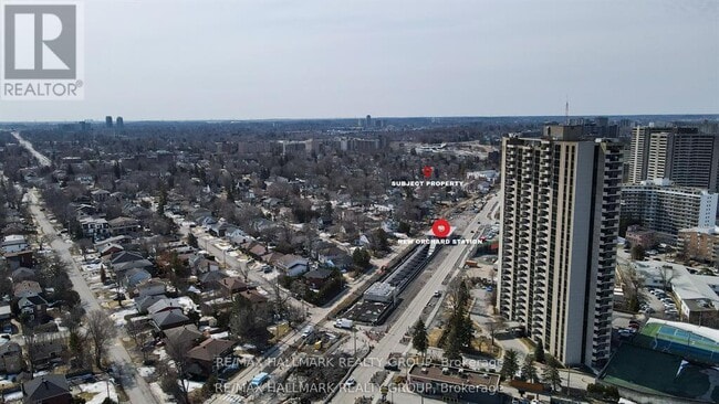 Building Photo - 250 Richardson Ave
