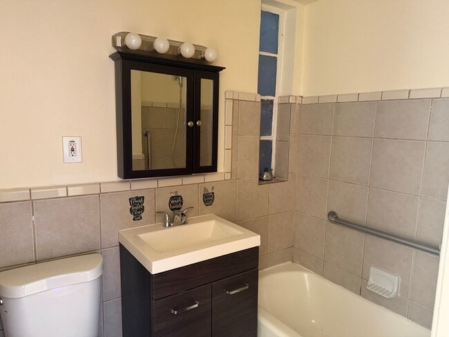 Building Photo - 59 Galveston Pl SW