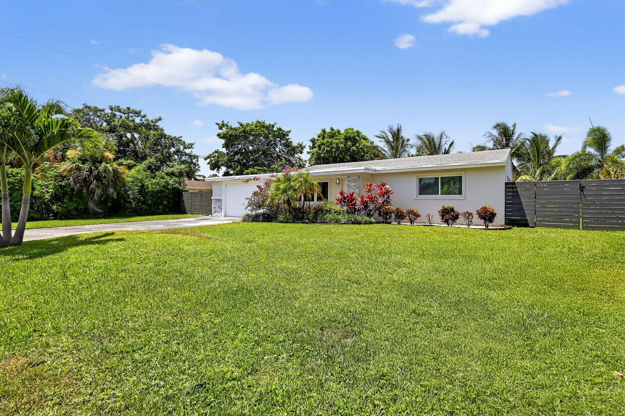 Foto principal - 153 SE 30th Ave