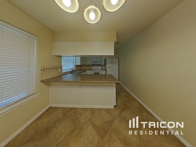 Foto del edificio - 6625 Fair Oaks Dr