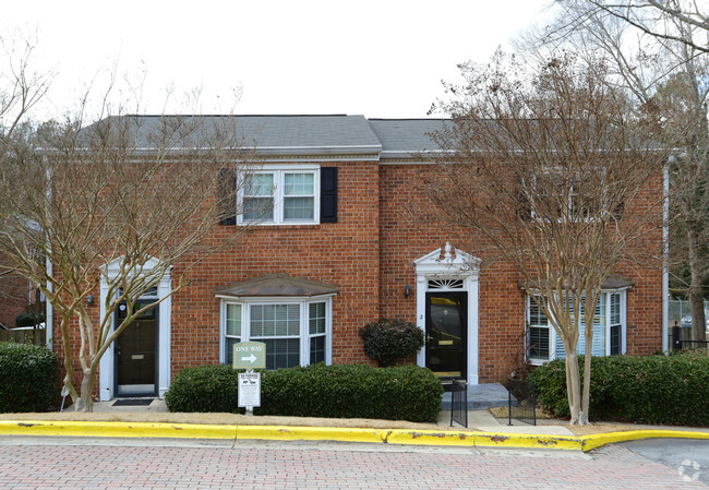 Building Photo - Townhomes Of Sandy Springs