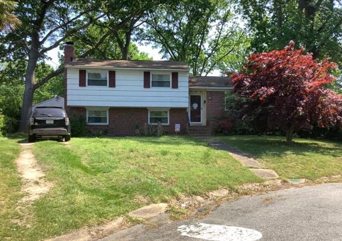 Foto principal - Spacious Split Level