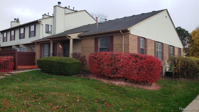 Foto del edificio - 38825 Country Cir