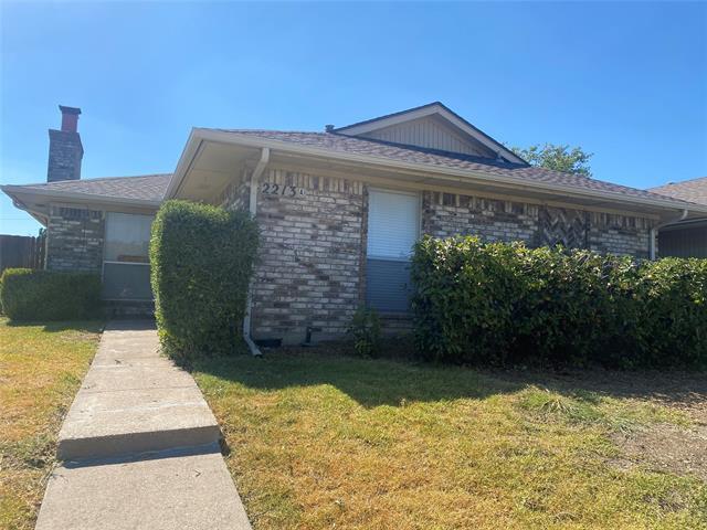 Foto principal - 2213 Woodcreek St