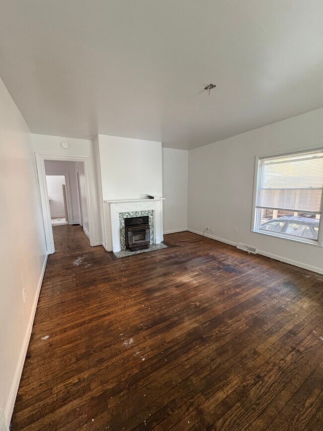 Photo - Emmet Street (Rolling Lakes Yacht Club LLC) Apartment