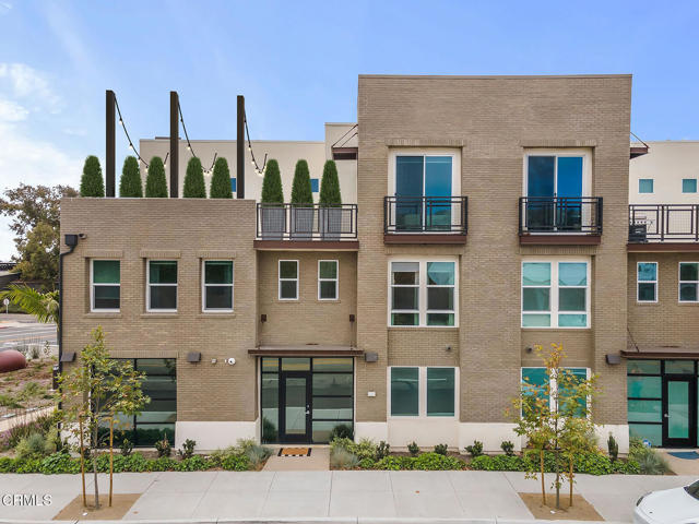 Foto del edificio - 1290 E Thompson Blvd