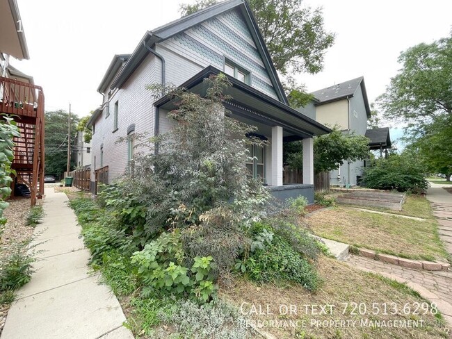 Building Photo - 1838 Vine St