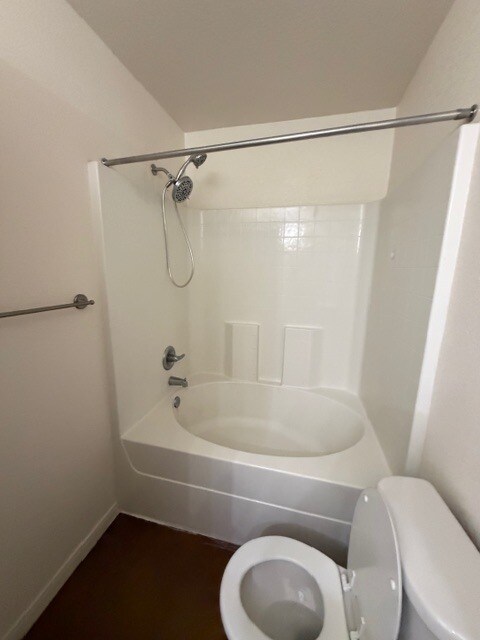 Foto del edificio - 3711 John Chisholm Loop