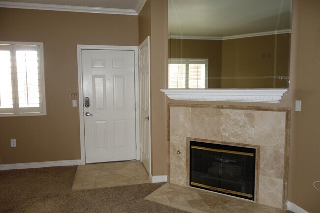 Building Photo - 5250 S Rainbow Blvd