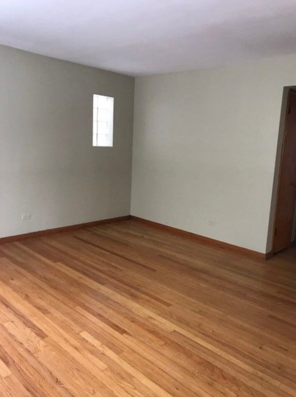 Foto del edificio - 2328 N Lawndale Ave