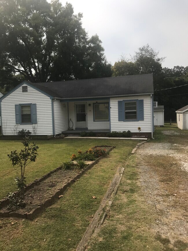 Building Photo - 108 Courtland St