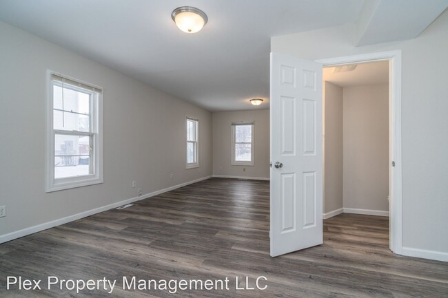 Building Photo - 2 br, 1.5 bath House - 625 7th Avenue South