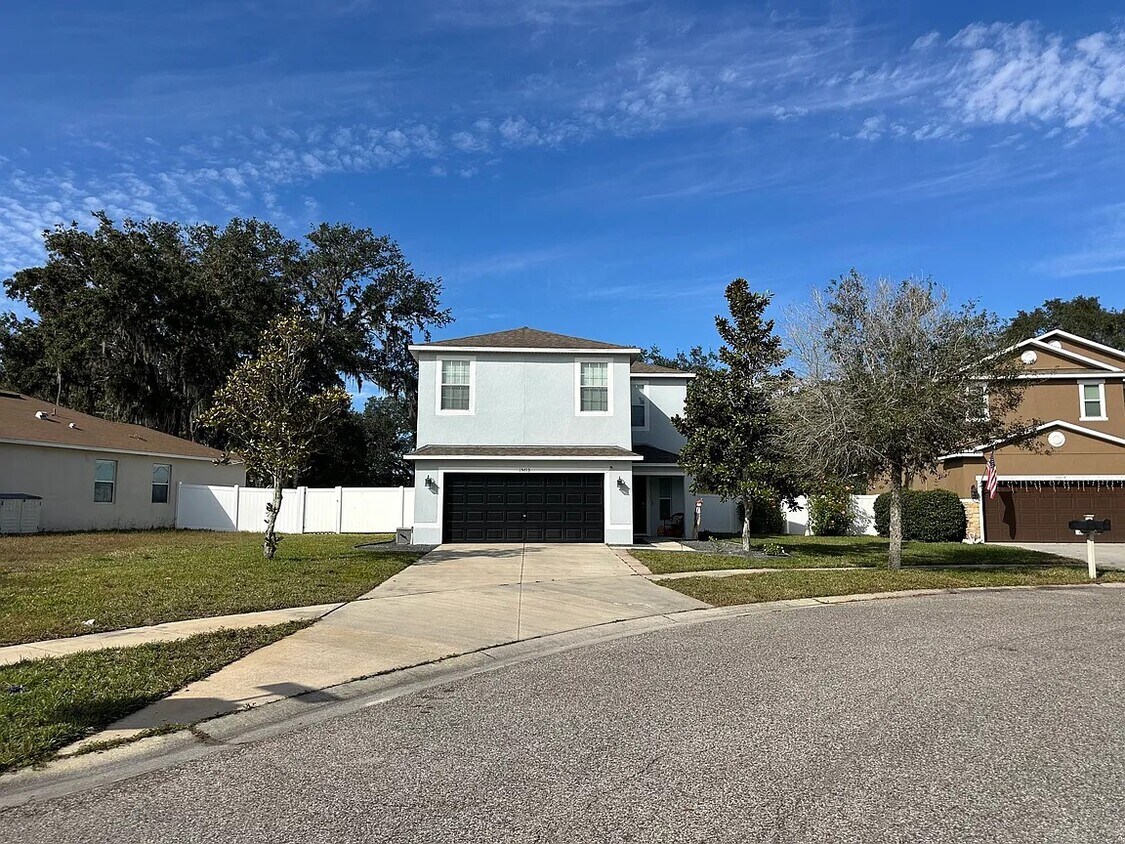 Foto principal - 15613 Mallard Rise Loop