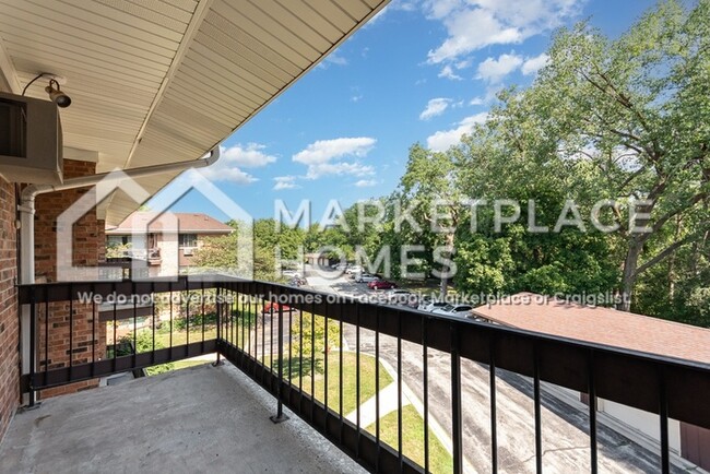 Foto del edificio - 916 Olive Rd