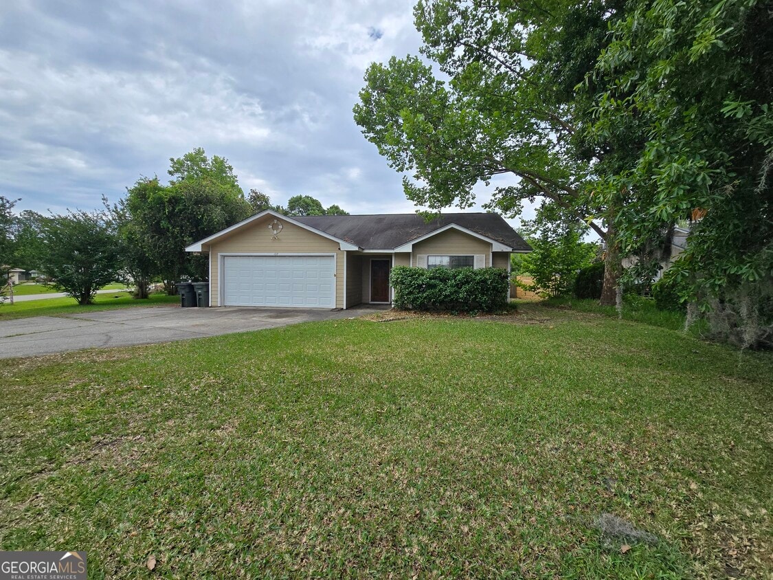 Primary Photo - 127 Summerfield Dr