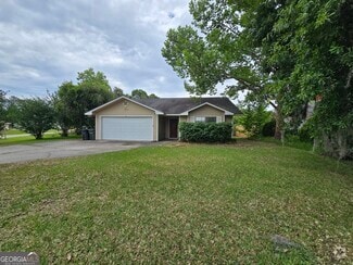 Building Photo - 127 Summerfield Dr