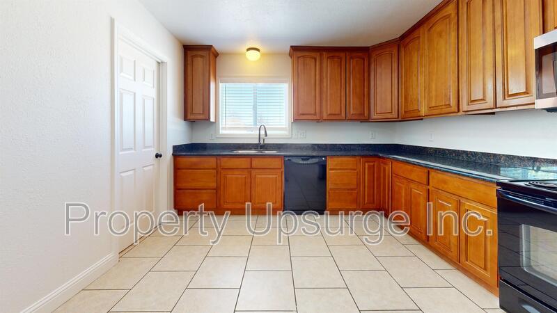 Primary Photo - 610 W 2nd St