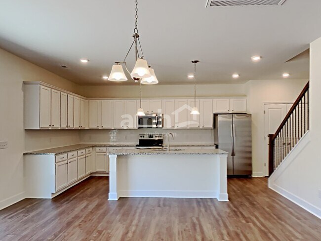 Building Photo - 2924 Throneberry Ln