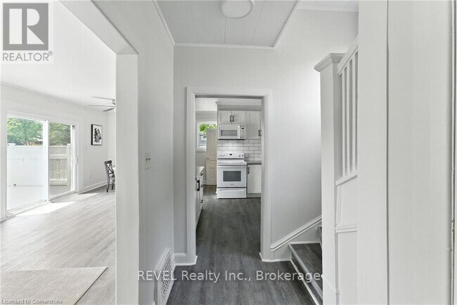 Photo du bâtiment - 4599 FOURTH AVENUE