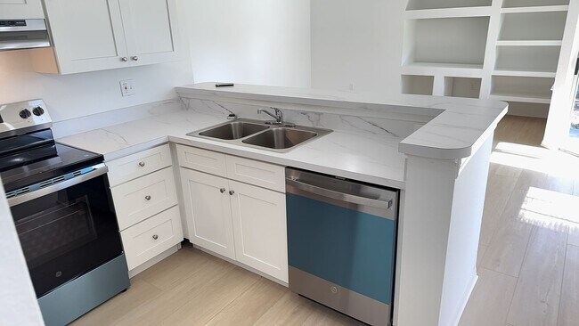 Building Photo - Ground-Floor 2 Bed, 2 Bath Condo in Bermuda Dunes Newly Remodeled (complete date 12/5/2025)