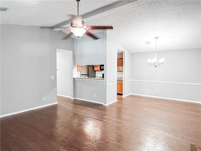 Building Photo - 130 Warm Springs Cir