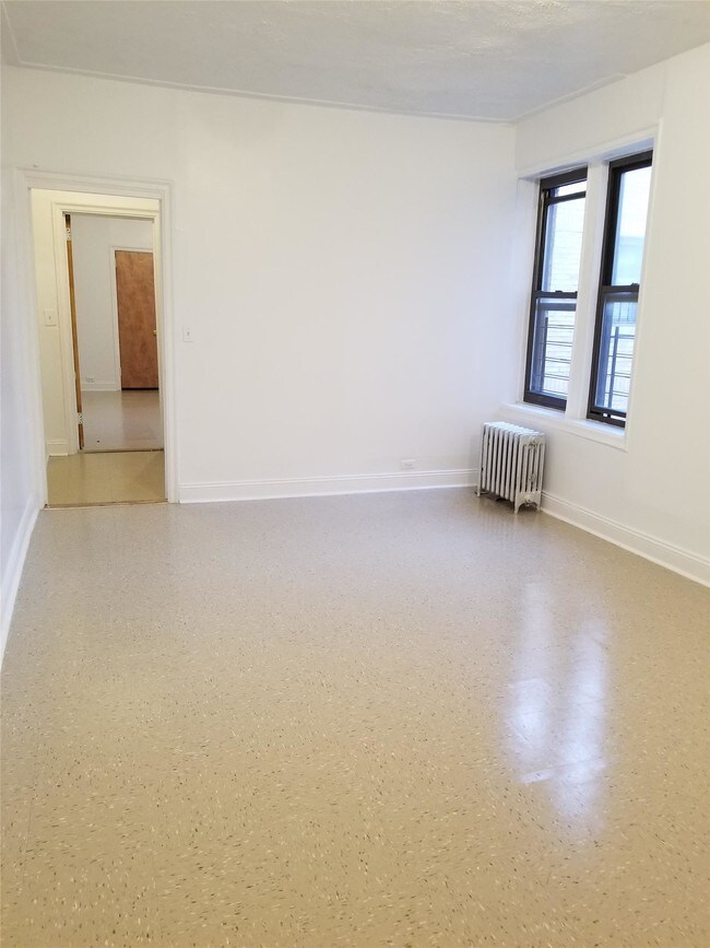 Foto del edificio - 731 Gerard Ave