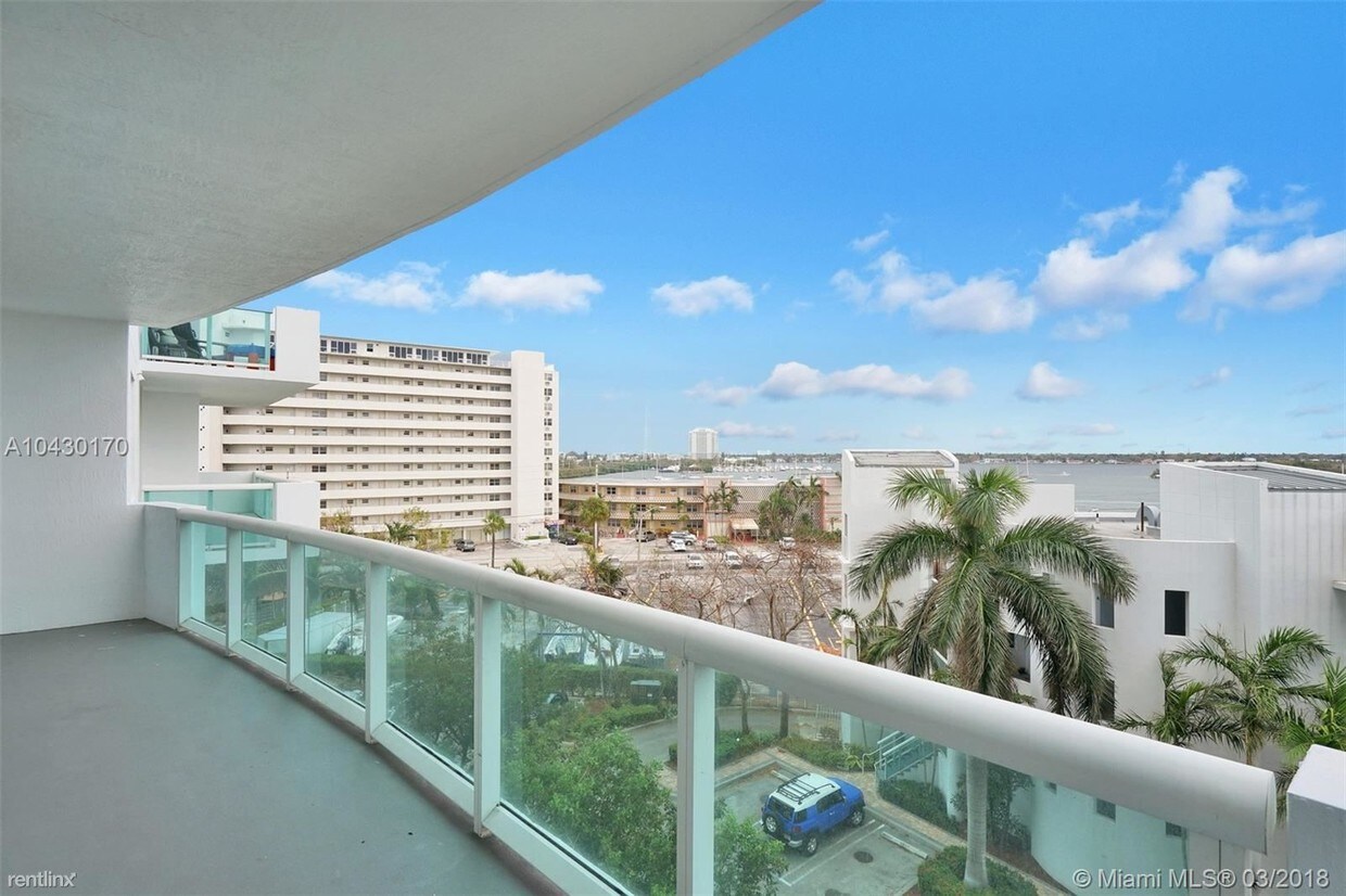 Foto principal - 1150 N 35th Ave