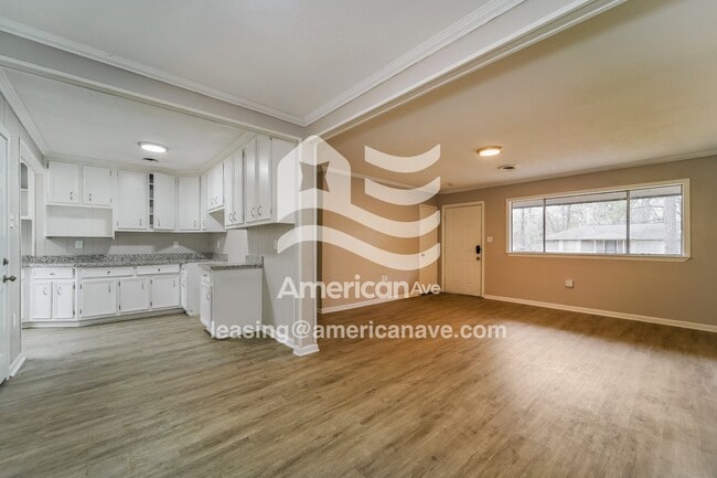 Building Photo - 3042 Meadow Forest Dr