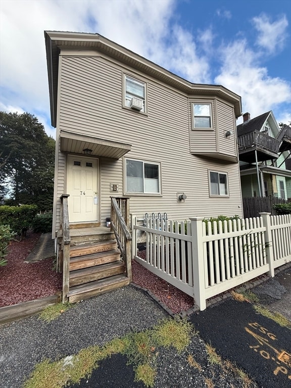 Building Photo - 74 Lakewood St