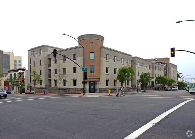 Foto del edificio - Potiker Family Senior Residence