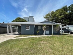 Building Photo - 3706 E Shadowlawn Ave