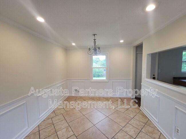 Building Photo - 3513 Wyevale Dr