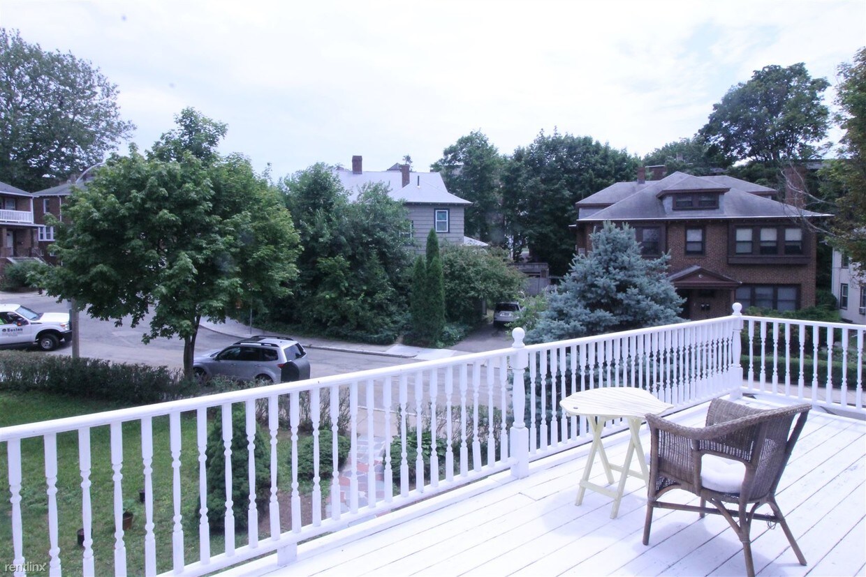 41 Kirkwood Rd, Brighton, MA 02135 Condo for Rent in Brighton, MA