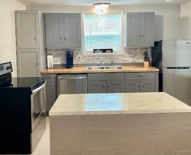 Foto del edificio - 2/1 home in downtown Clearwater