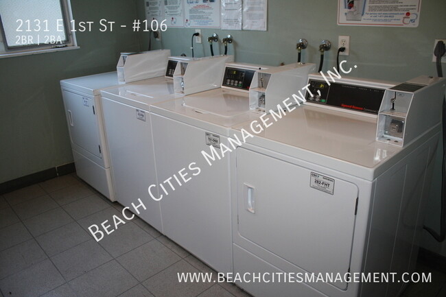 Foto del edificio - Condo located One Block from the Beach wit...