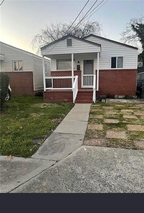 Primary Photo - 633 42nd St