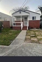 Building Photo - 633 42nd St