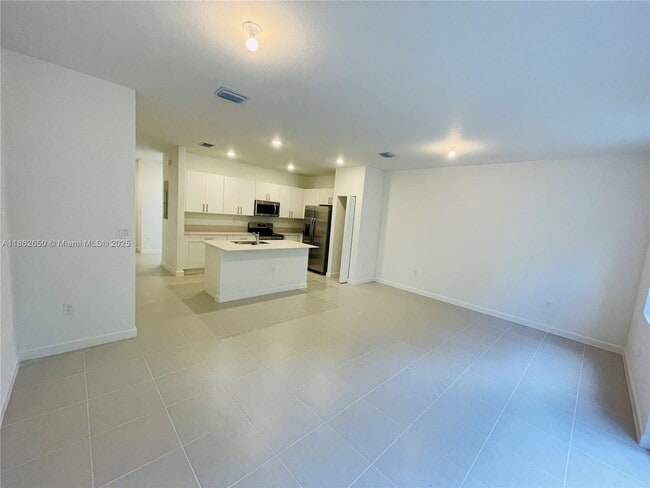 Foto del edificio - 110 SE 10th St