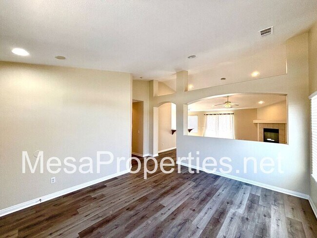 Foto del edificio - 13457 Fawncreek St
