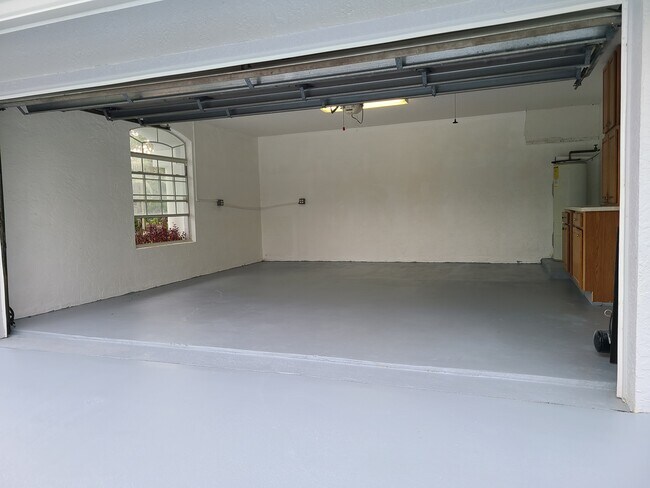 Building Photo - 12315 63rd Ln N