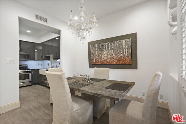 Building Photo - 16123 W Sunset Blvd