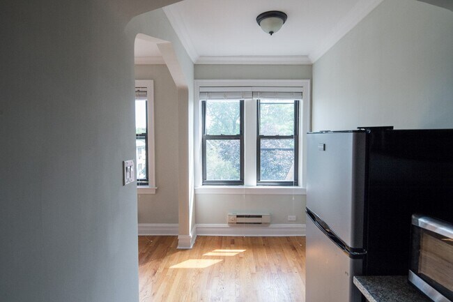 Foto del edificio - 4742 N Hermitage Ave