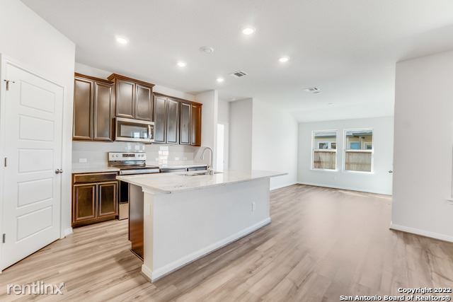 Foto del edificio - 3 br, 2 bath House - 3017 Hess Blvd